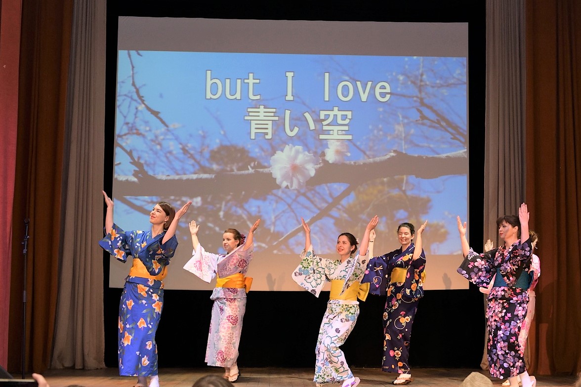 MCU hosts graduation ceremony for Japanese language learners