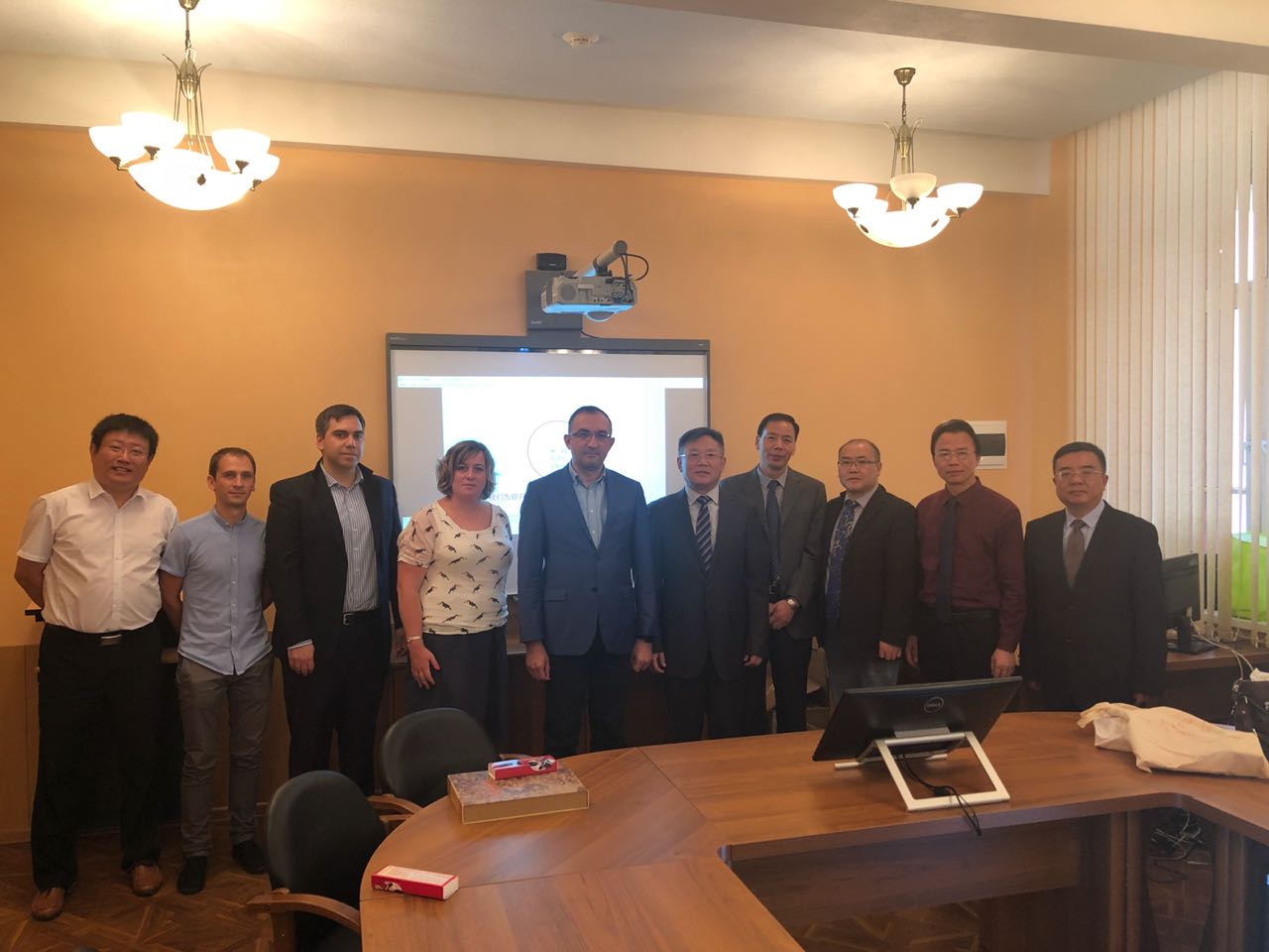 Delegation from Taizhou University at MCU