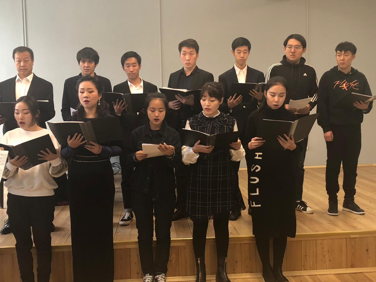 Students’ concert for the delegation from University of Taipei