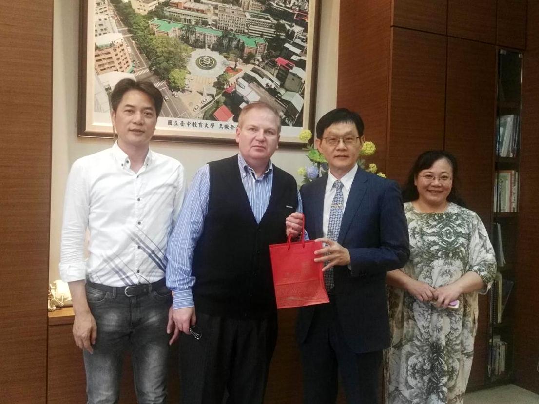 Professor Vladimir Kurdyumov visiting National Taichung University of Education