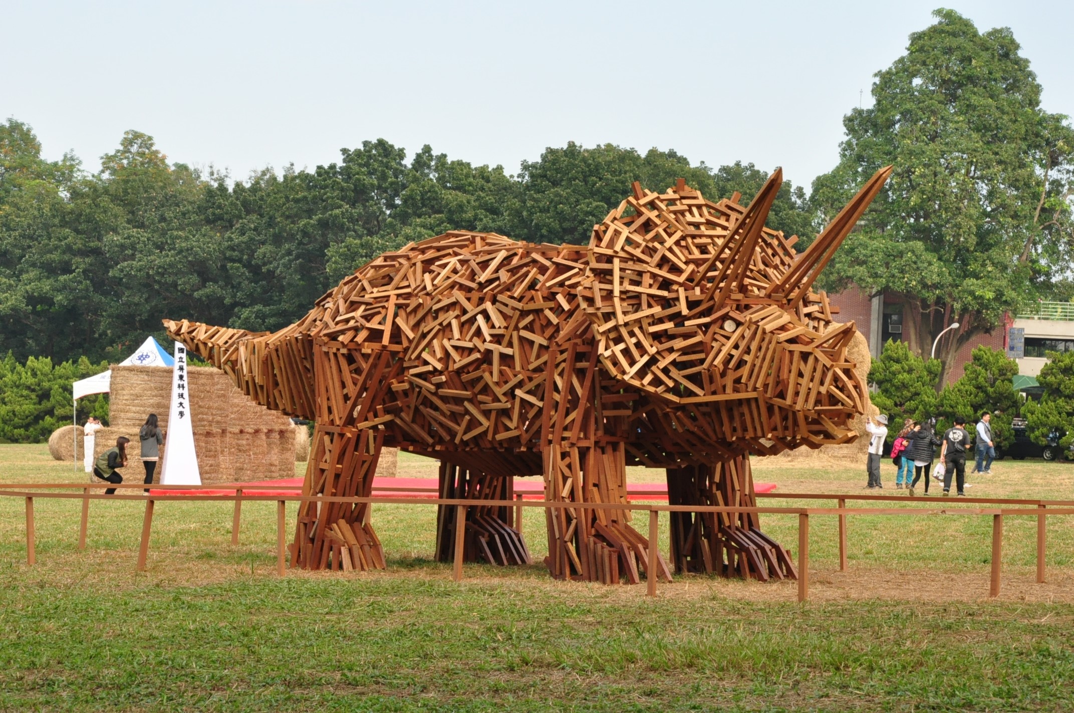 Open lecture by sculptor from Taiwan